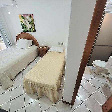 Apartamento 200 Metros Da Praia 03 Quartos Com Ar Condicionado - Meia Praia - Итапема Экстерьер фото